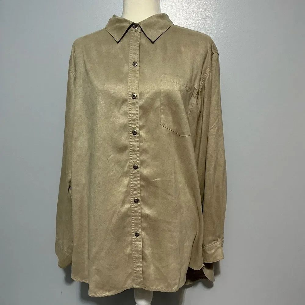 Chicos Design Classic ladies tan long button up blouse size 3(XL)